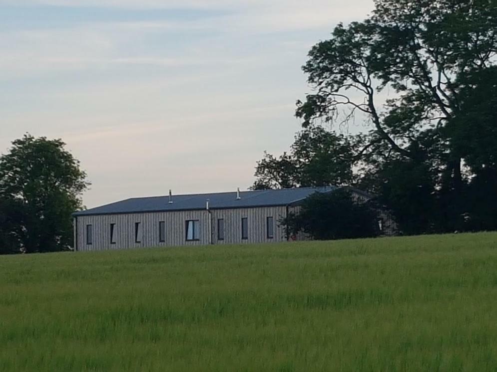 Oak & Hazel, Heath Row Barn Apartment Overton  Exterior photo